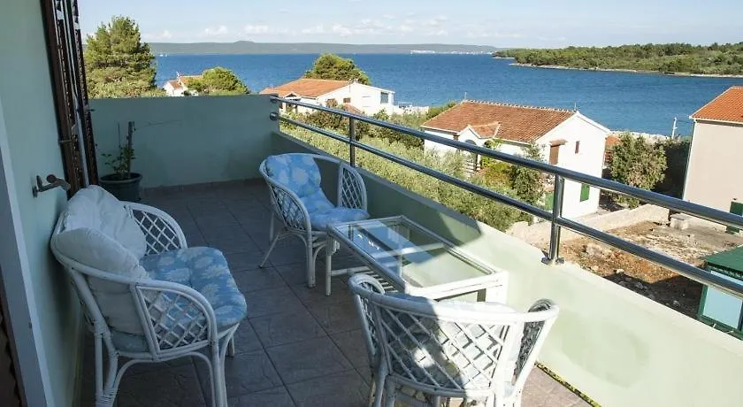 Apartment In Zdrelac With Sea View, Balcony, Air Conditioning, Wi-Fi