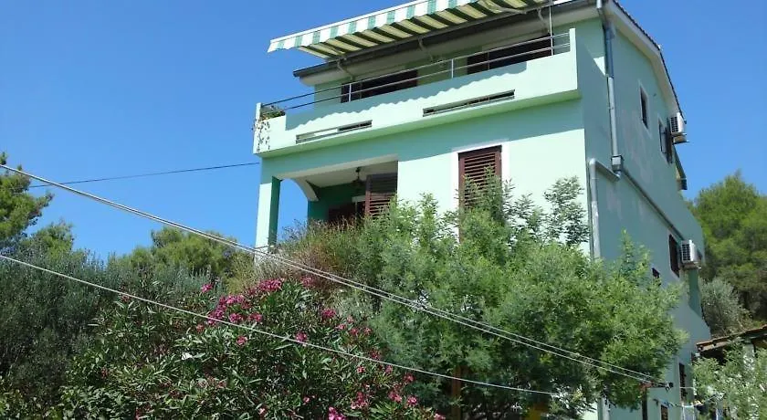 Apartment In Zdrelac With Sea View, Balcony, Air Conditioning, Wi-Fi