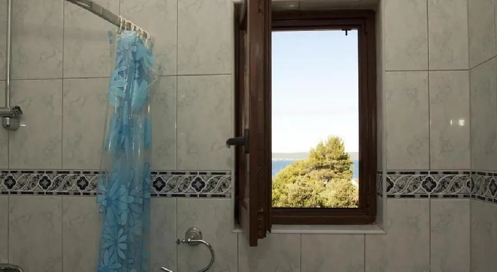 Apartment In Zdrelac With Sea View, Balcony, Air Conditioning, Wi-Fi 0*,