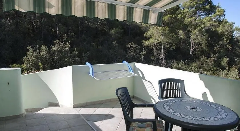 Apartment In Zdrelac With Sea View, Balcony, Air Conditioning, Wi-Fi