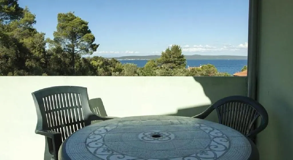 Apartment In Zdrelac With Sea View, Balcony, Air Conditioning, Wi-Fi