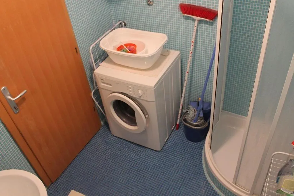 Apartment In Zdrelac With Sea View, Balcony, Air Conditioning, Wi-Fi