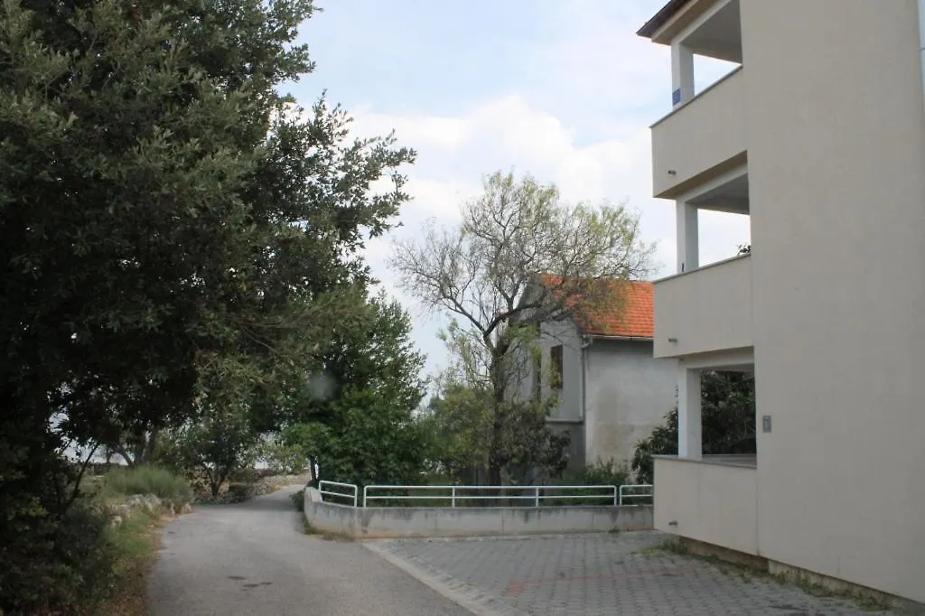 Apartment In Zdrelac With Sea View, Balcony, Air Conditioning, Wi-Fi