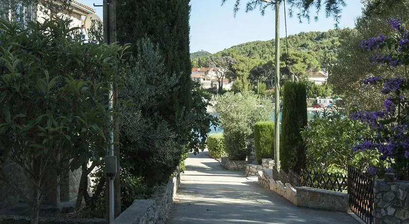 Apartment In Zdrelac With Sea View, Balcony, Air Conditioning, Wi-Fi